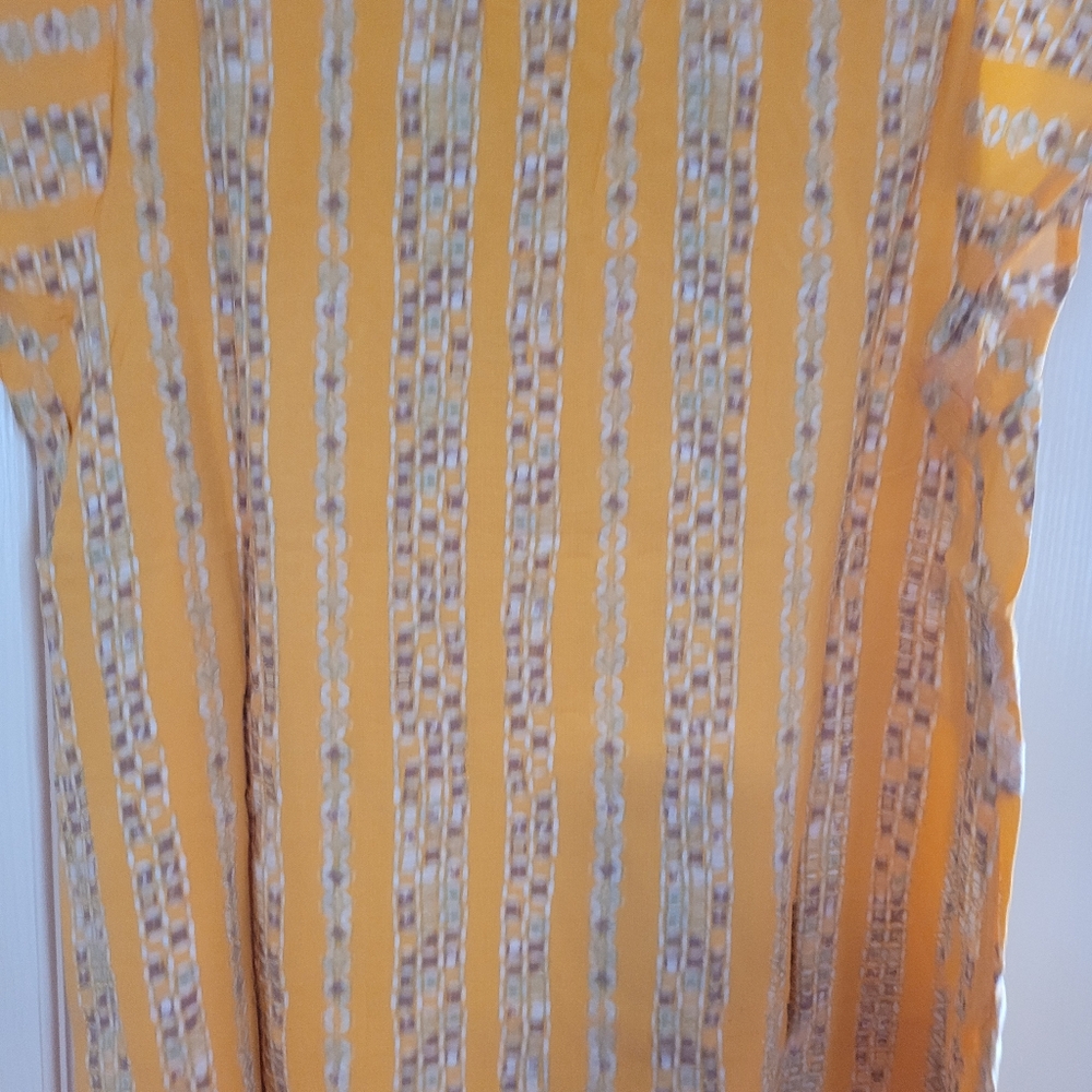 Savanna Jane Yellow and White Sleeveless Top With White Lace Embelishment - Picture 8 of 8